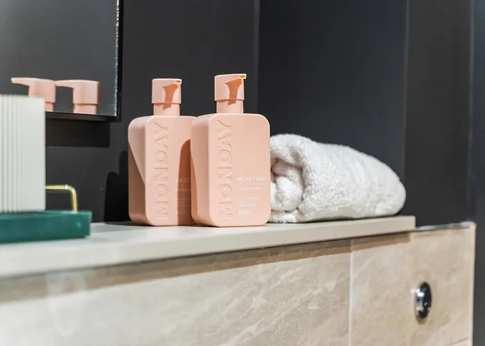 New York Style One Bed *