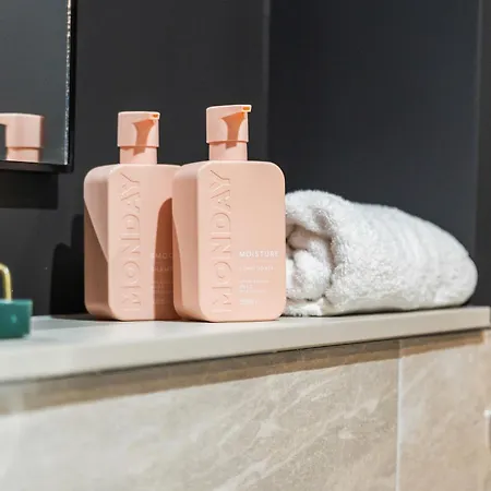 New York Style One Bed *